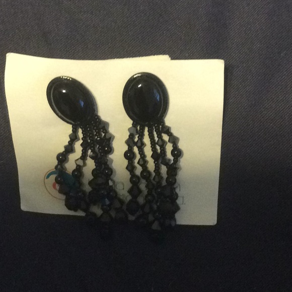 Post earrings - Picture 1 of 1